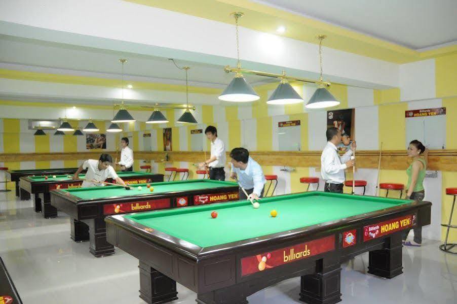 Hoang Yen Hotel Куинён Экстерьер фото