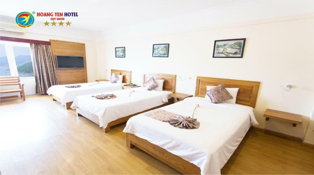 Hoang Yen Hotel Куинён Экстерьер фото