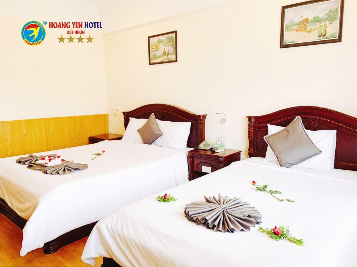 Hoang Yen Hotel Куинён Экстерьер фото